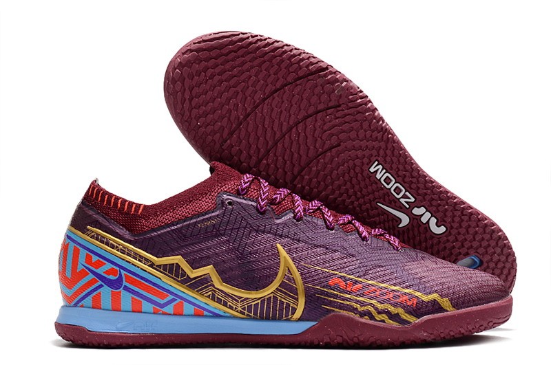 Nike Air Zoom Mercurial Vapor 15 Elite IC Kylian Mbappe - Dark Beetroot/Metallic Vivid Gold Nike Air Zoom Mercurial Vapor 15 Elite IC Kylian Mbappe - Dark Beetroot/Metallic Vivid Gold